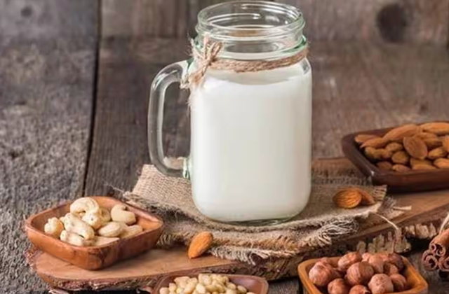 Protein Perfection: Why Cow’s Milk Prevails Against Plant-Based Milk